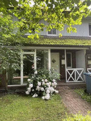 Charmantes Reihenhaus in Großhansdorf, frisch saniert