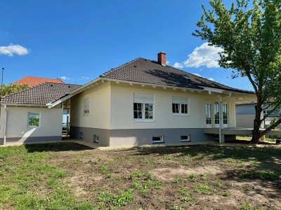 ! Vorankündigung zu diesem Haus im Monat .07.2025 ein offenes Mehrbieterverfahren gestarten, der Startpreis wird bei ca. € 235.000,- liegen!