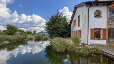 Architektenhaus am eigenen Badesee – 5.000 m² Privatgrundstück, Marmor, Whirlpool & absolute Ruhe