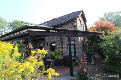 Traumhaus in ruhiger Lage  *RESERVIERT*    WWW.IMMOBILIEN-WIETHOFF.COM