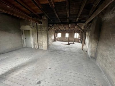 -DACHROHLING bis zu 3.  Wohnungen möglich.