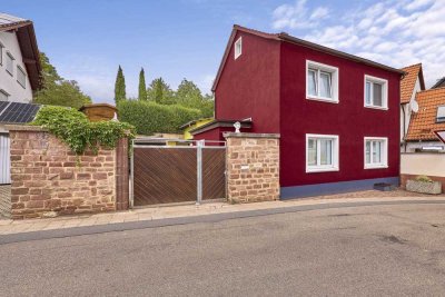 Charmantes Einfamilienhaus mit Charakter – gepflegt & vielseitig nutzbar !!