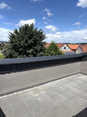 Renovierte 2-Zi.-Wohnung mit gehobener Ausstattung mit Dachterrasse und EBK in Stadtallendorf