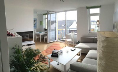 Möblierte WOHLFÜHLWOHNUNG auf Zeit - 1,5 Zimmer mit Süd-Balkon und Stellplatz