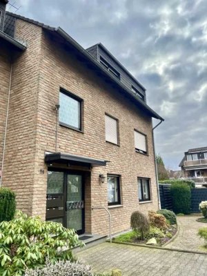 Wunderschöne 4-Zimmer-Maisonettewohnung mit Balkon und Einbauküche und herrlichem Ausblick