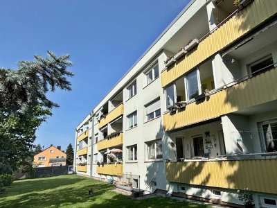 NÜRNBERG-ALTENFURT: GEPFLEGTE 3-ZI-HOCHPARTERRE-WOHNUNG MIT GROSSER LOGGIA UND EINZELGARAGE