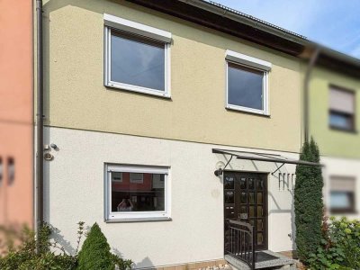 Charmantes Reihenmittelhaus in exponierter Lage in Bayreuth – sofort bezugsfrei!