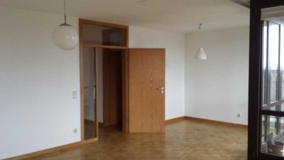 Zwei Zimmernwohnungsowie Balkon und Einbauküche in Bad Soden am Taunus