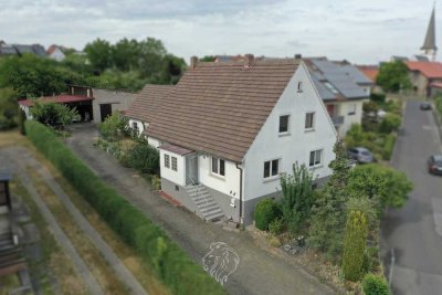 Einfamilienhaus mit Scheune in Großeibstadt - viel Platz für Träume, Hobbys & Familie