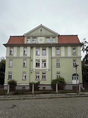 Rarität in Cotta Dreiraumwohnung sofort zum Beziehen