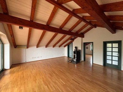 Schicke Wohnung mit Loggia, Kaminofen und Stellplatz in Neukirchen-Vluyn!