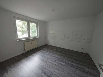 Schöne 3-Zimmer Wohnung in ruhiger Lage!! Neu gestrichen