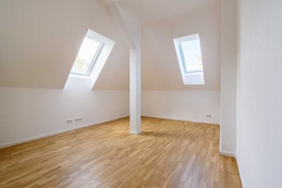 4-Zimmer über 2 Etagen mit Dachbalkon und herrschaftlicher Aussicht
