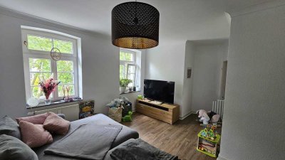 ***RESERVIERT*** Rheinnähe: Schöne Wohnung mit Balkon