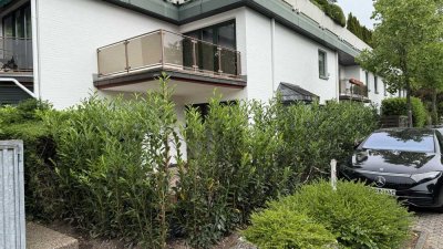 Exklusives Townhaus mit Garten, Balkon & Garage  in Toplagenausstattung in Meerbusch