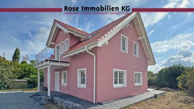 Zuhause ankommen – modernes KFW 40EE-Haus mit Garten und Wohlfühlambiente