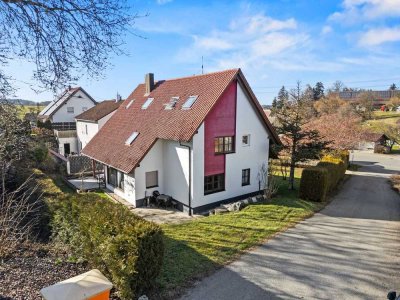 ZWEIFAMILIENHAUS IN IDYLLISCHER LAGE BEI BIBERACH!