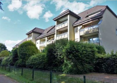 Schöne Wohnung im DG ruhige Lage* Wohnberechtigungschein  erforderlich* mit Loggia in Bo-Riemke