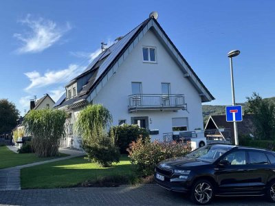 ideal für 2 Personen: Maisonette-Whg (OG/DG);124qm ab sofort;