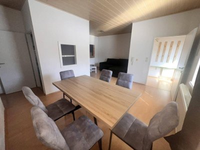 ++ zentral gelegene, möblierte Mietwohnung in der Stadt ++