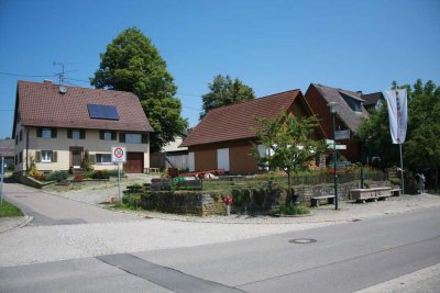 Einfamilienhaus mit großer Doppelgarage in Owingen-Taisersdorf