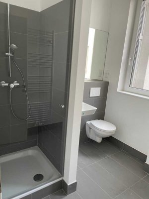 Hell und ruhig! Sanierte 4 Zimmer Altbauwohnung in Mitten der Duisburger Innenstadt.