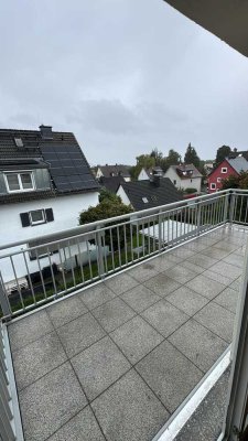 Erstbezug nach Kernsanierung: 4-Zi Duplex-DG-WHG in Kirdorf– Gesundes Wohnklima mit Lehm & Kalk