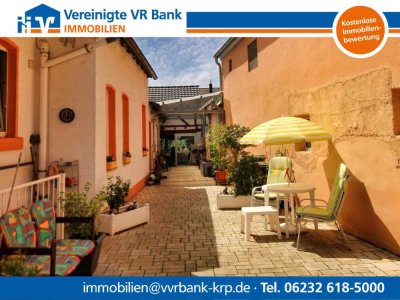 Charmantes Einfamilienhaus mit Einliegerwohnung