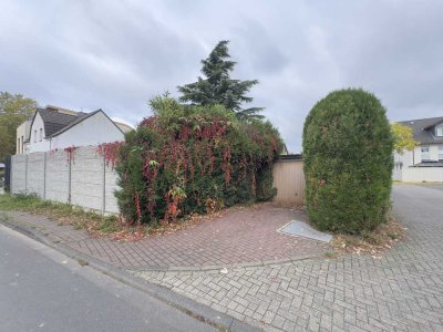 Haus mit Anbau und großem Grundstück mit Baugenehmigung für ein MFH in Rheinlage!