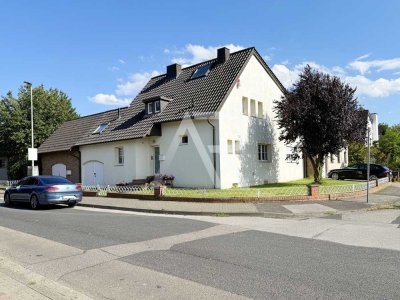 Großzügiges Familienhaus mit Büroflächen, Kaminzimmer & Südgarten in Jülich-Nord!