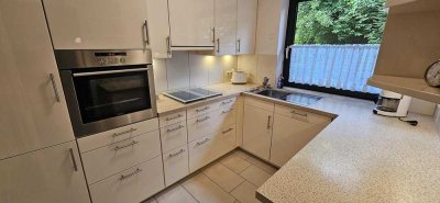 Doppelhaushälfte saniert mit Garten und Garage