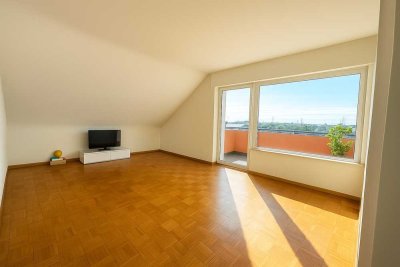 Charmante, helle Dachgeschosswohnung mit Südbalkon & Schlossblick in ruhiger Randlage v. Ludwigsburg