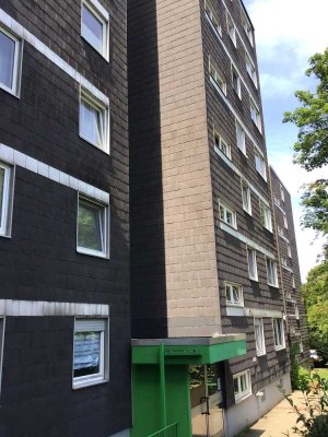 Gelegenheit: günstige 3-Zimmer-Wohnung mit Balkon (WBS erforderlich)