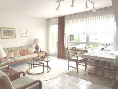 Gepflegte, helle 4-Zimmer-Wohnung mit Balkon und TG-Platz in angenehmer Lage, Offenbach