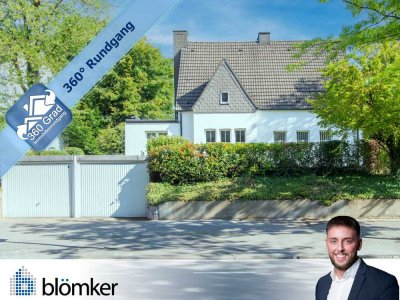 Blömker! Freistehendes Einfamilienhaus mit traumhaften Garten und zwei Garagen am Wittringer Wald!