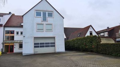 Provisionsfrei* Werkstatt-, Betriebsgebäude mit zwei Wohnungen und Garagen