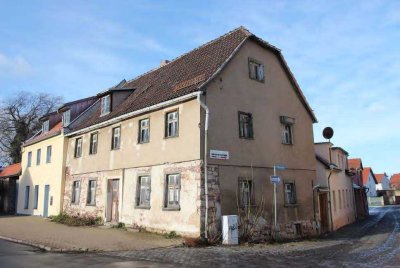 sanierungsbedürftiges Wohnhaus in Ballenstedt; Mindestgebot: 5.000 €; Einzelheiten siehe Exposee!