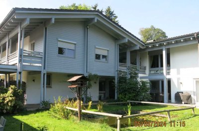 Schöne und ruhige 2-Zimmer-Wohnng mit exklusiver Ausstattungund Einbauküche in Unterwössen