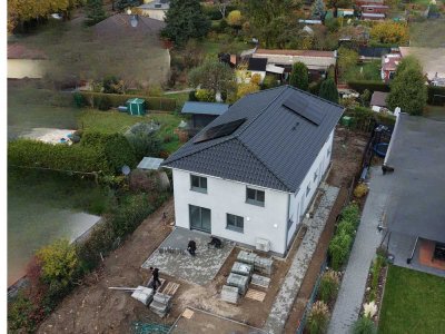 Moderne 110m² Doppelhaushälfte im hochwertigen KfW 40 Neubau - sofort Bezugsfrei
