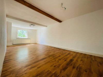 Naturnahe und geräumige 2 Zimmer Wohnung