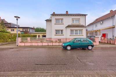 Zweifamilienhaus mit großem Grundstück in ruhiger Lage von Schifferstadt , ideal für 1-2 Familien
