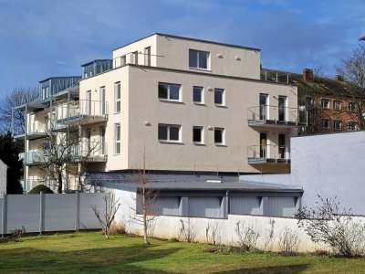 Helle, hochwertige 2-Zimmerwohnung m. großem Balkon und Stellplatz in einem Neubau
