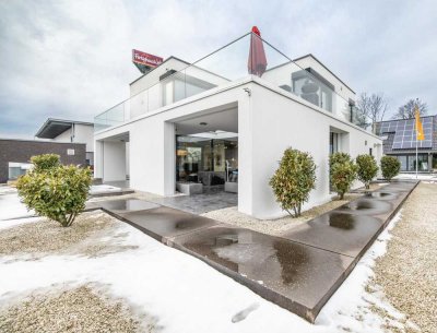 Ihr Haus mit viel Glas und mit ihren persönlichen Freiraum ! Mit einen Grundstück berechnet !