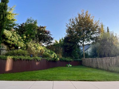 Exklusive, neuwertige 3,5-Zimmer Wohnung mit grosser Terrasse und Garten in Freiburg-Zähringen