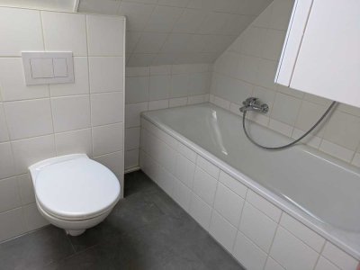 Gemütliche 2 Zimmer Dachgeschosswohnung optional mit Garage