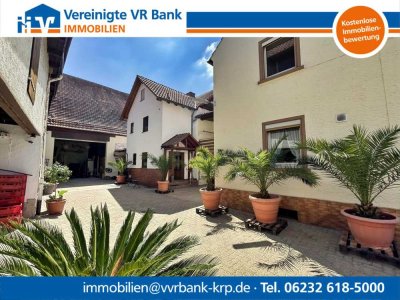 TOP gepflegtes Hinterhaus auf großem Hofgrundstück