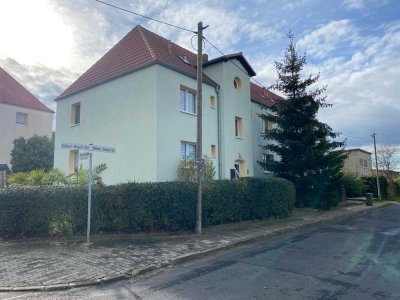Frisch renovierte 2-Zimmer-Wohnung in sanierter, ruhiger Wohnanlage