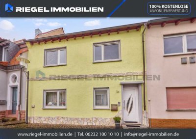 Sie hier? Wir auch! Gepflegtes Mittelhaus in begehrter Altstadtlage und  2003 umfassend modernisiert