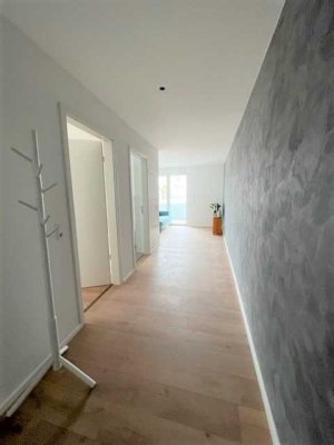 Freundliche kleine Wohnung in Schwenningen mit Einbauküche und Balkon