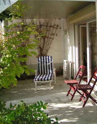 Helles, modernes Appartment mit 15 qm Südterrasse